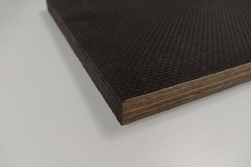 Combi Eucalyptus-Poplar Anti-slip Plywood China